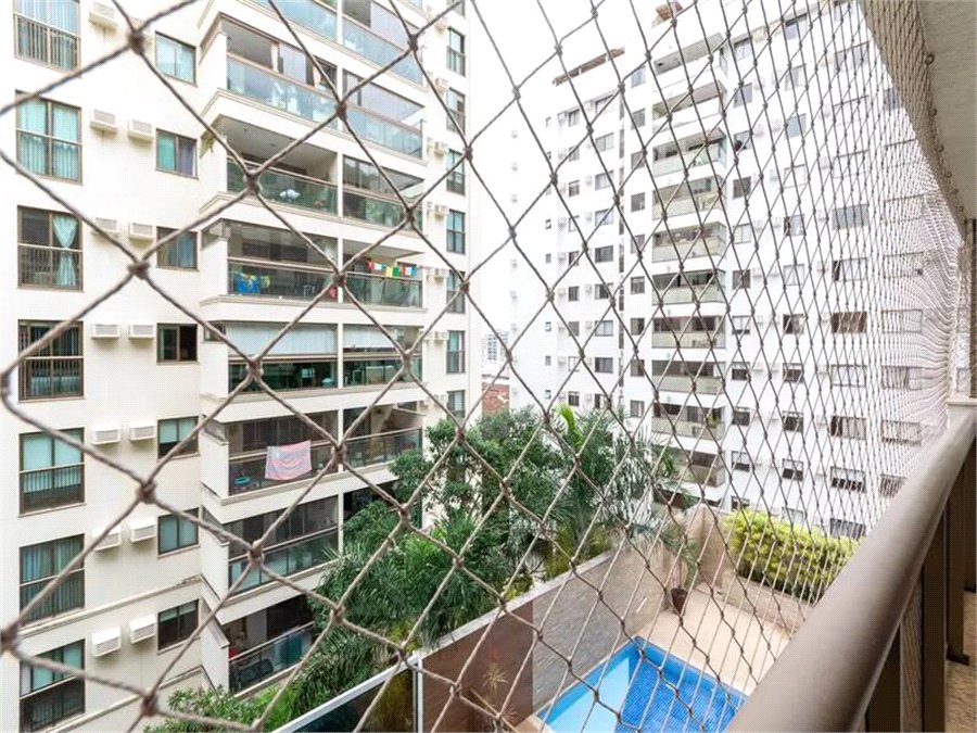 Apartamento à venda com 4 quartos, sendo 1 suíte,  em Tijuca, Rio de Janeiro, RJ