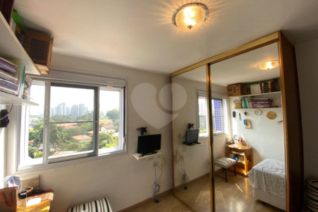 Apartamento à venda com 3 quartos, sendo 1 suíte, em Cerqueira César, São Paulo, SP