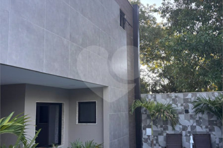 Casa à venda com 3 quartos, sendo 2 suítes, no condomínio Recanto das Palmeiras, Rio de Janeiro - RJ