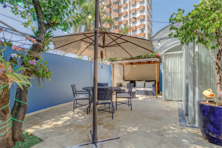 Casa à venda com 3 quartos, sendo 1 suíte, no condomínio Flora Park, São Paulo - SP
