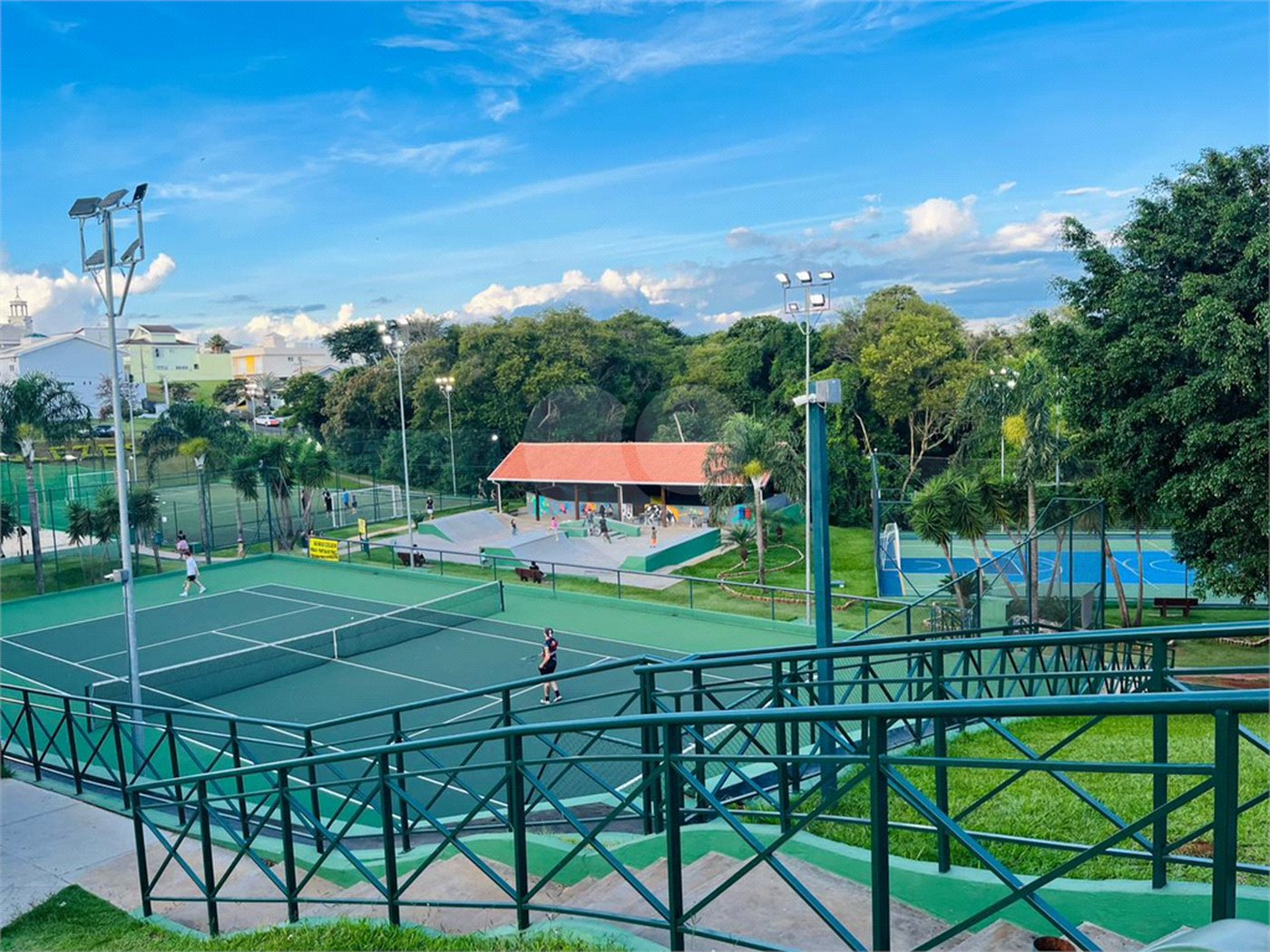 Casa à venda com 3 suítes no condomínio Villa dos Inglezes, Sorocaba - SP
