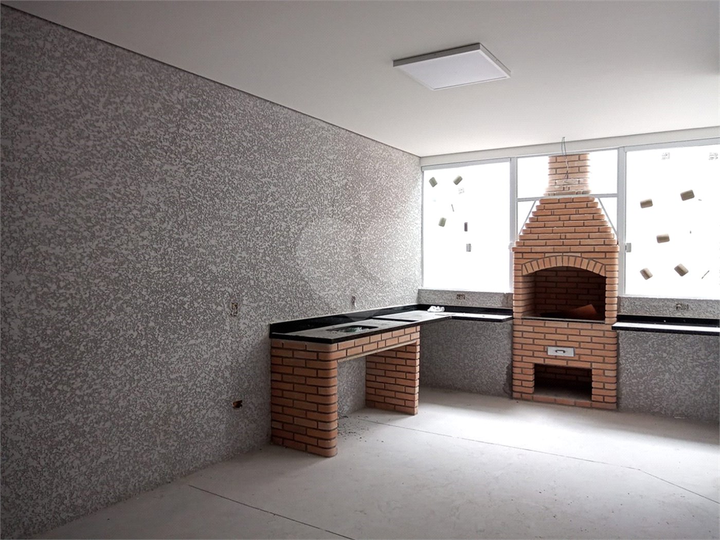 Casa à venda com 2 suítes no condomínio Residencial Napoles, São Paulo - SP
