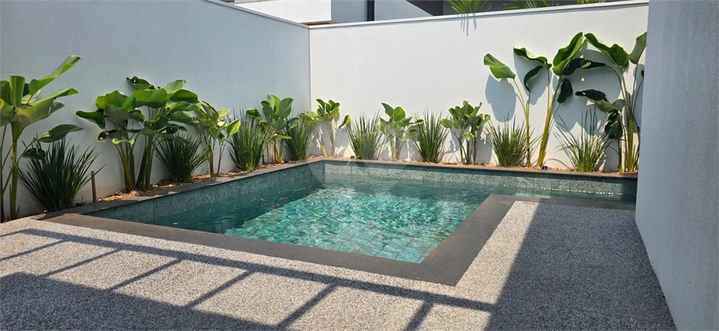 Casa à venda com 5 suítes no condomínio Parque Faber IV, São Carlos - SP