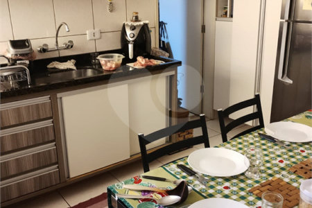 Casa Térrea à venda com 2 quartos, sendo 1 suíte, em Jardim das Esmeraldas, São Paulo, SP