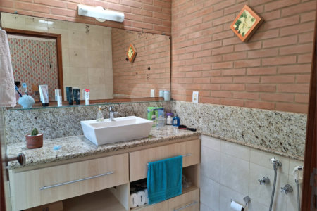 Chácara à venda com 3 quartos, sendo 1 suíte, em Chácara de Recreio Jardim Alvorada, Botucatu, SP