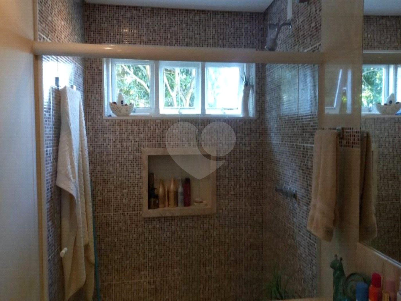 Casa à venda com 3 quartos, sendo 1 suíte,  em Bosque, Vinhedo, SP