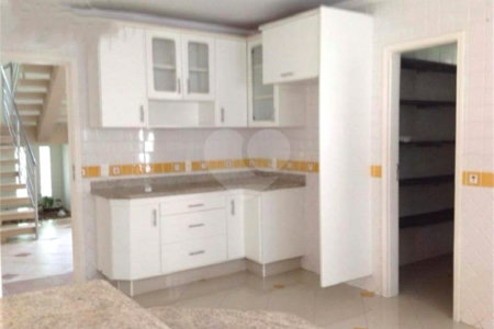 Casa à venda com 4 quartos, sendo 2 suítes, no condomínio Bosque de Grevilea, Vinhedo - SP