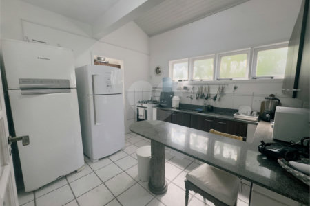 Casa em condomínio à venda com 4 quartos, sendo 3 suítes, em Manguinhos, Armação dos Búzios, RJ