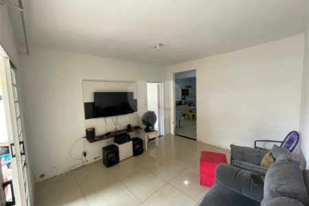 Casa à venda com 2 quartos em Campo Grande, Rio de Janeiro, RJ