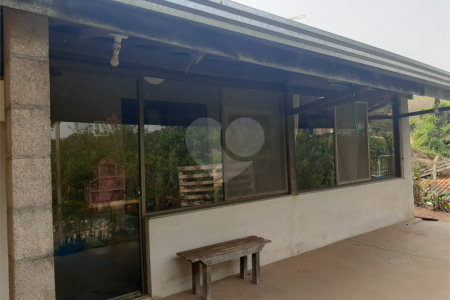 Chácara à venda com 3 quartos, sendo 1 suíte, em Cachoeira, Vinhedo, SP