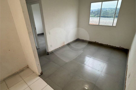 Casa em condomínio à venda com 2 quartos em Jardim Petrópolis, Cotia, SP