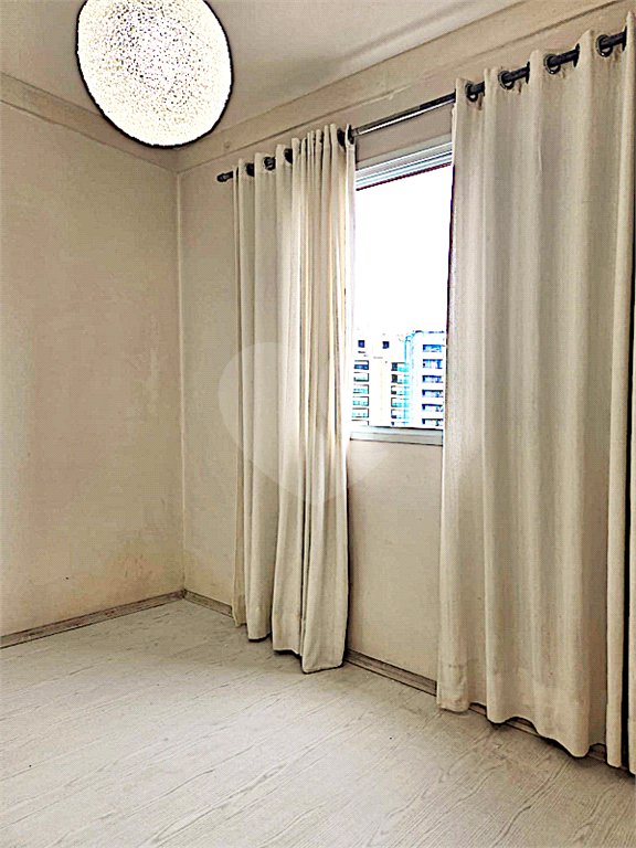 Apartamento na Chácara Inglesa com 2 dormitórios (1 suite), varanda, vista livre e vaga