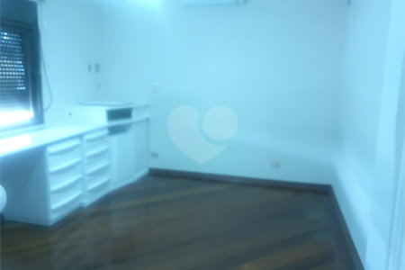 Casa à venda com 4 quartos, sendo 2 suítes,  no condomínio Lake Louise, São Paulo - SP