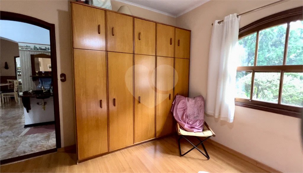Chácara à venda com 4 quartos, sendo 1 suíte, em Pinheirinho, Vinhedo, SP