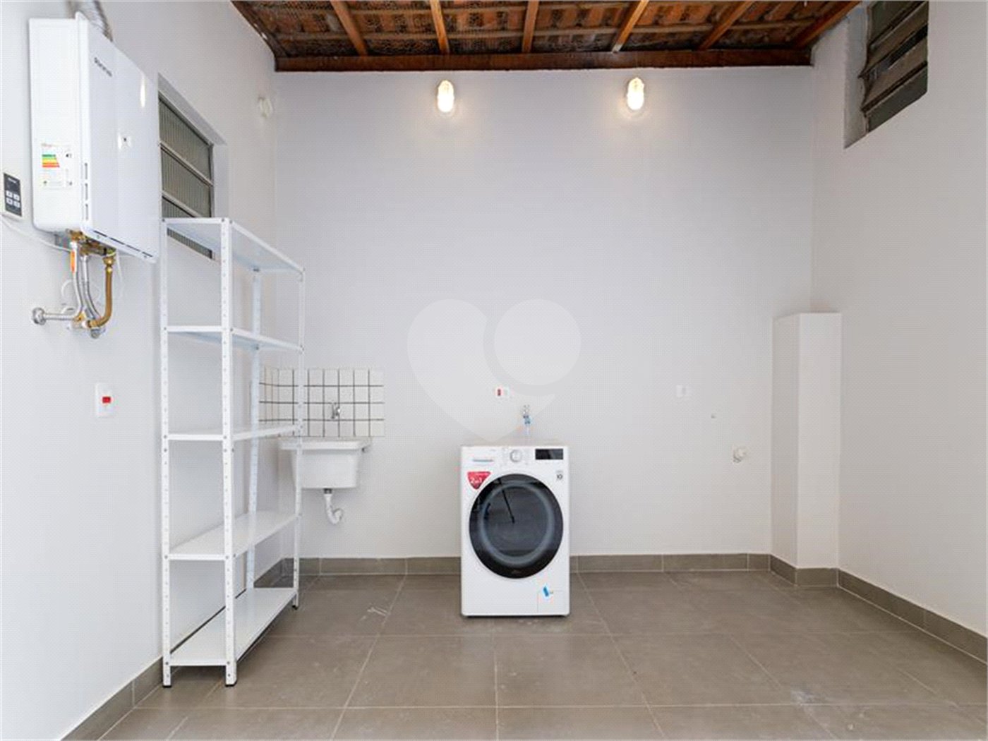 Apartamento à venda com 4 quartos, sendo 1 suíte, em Pinheiros, São Paulo, SP