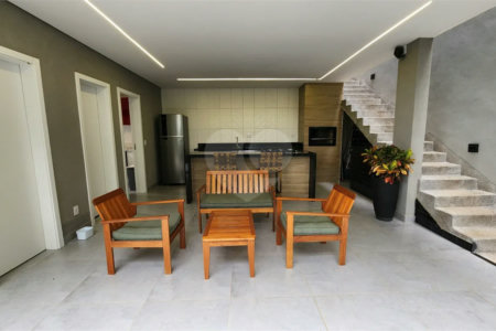 Casa à venda com 3 suítes no condomínio Via Castelli, Louveira - SP
