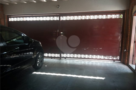 Sobrado à venda com 4 quartos, sendo 2 suítes,  em Instituto de Previdência, São Paulo, SP