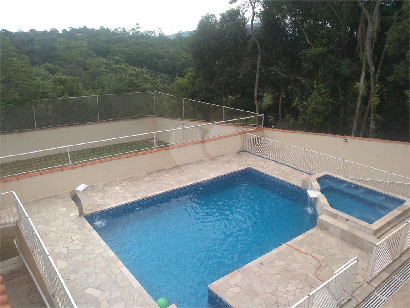 Chácara à venda com 4 suítes em Pirucaia, Mairiporã, SP