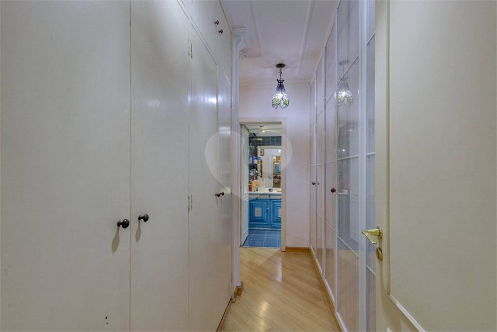 Casa Térrea à venda com 4 quartos, sendo 3 suítes, em Interlagos, São Paulo, SP