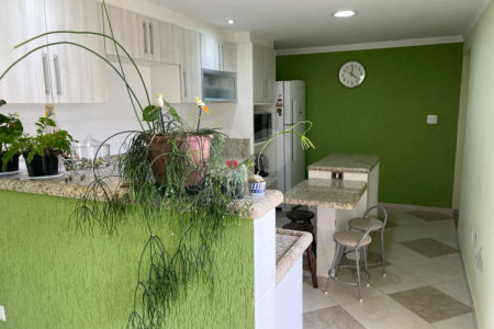 Casa à venda com 3 quartos, sendo 2 suítes,  em Jardim Santa Bárbara, Sorocaba, SP