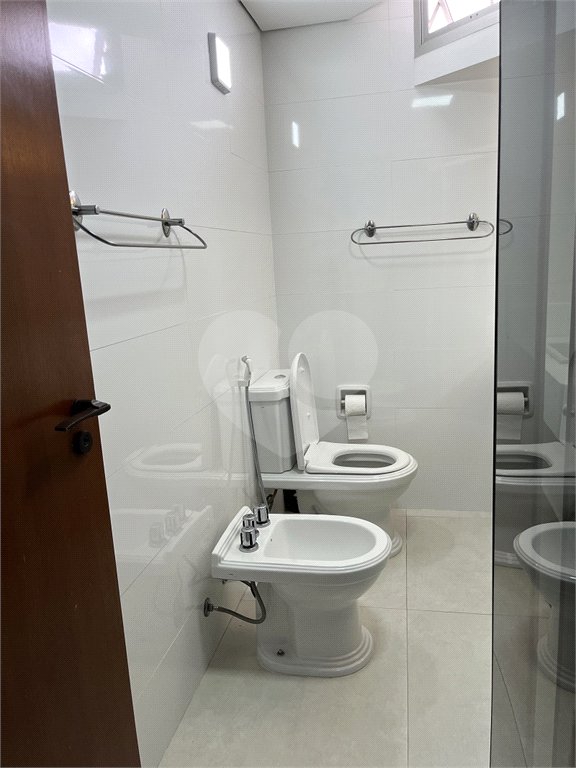 Apartamento à venda ou para alugar com 3 quartos, sendo 1 suíte, em Enseada, Guarujá, SP