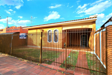 Casa à venda com 3 quartos, sendo 1 suíte, no Centro, Araraquara, SP