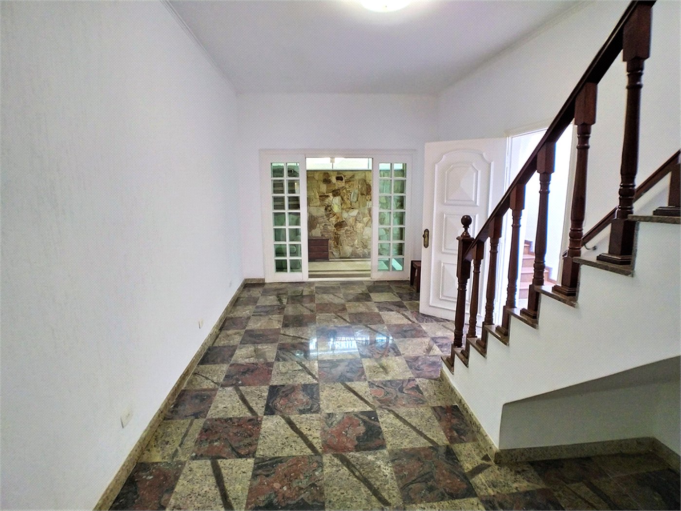 Sobrado à venda com 3 quartos, sendo 1 suíte,  em Vila Mazzei, São Paulo, SP