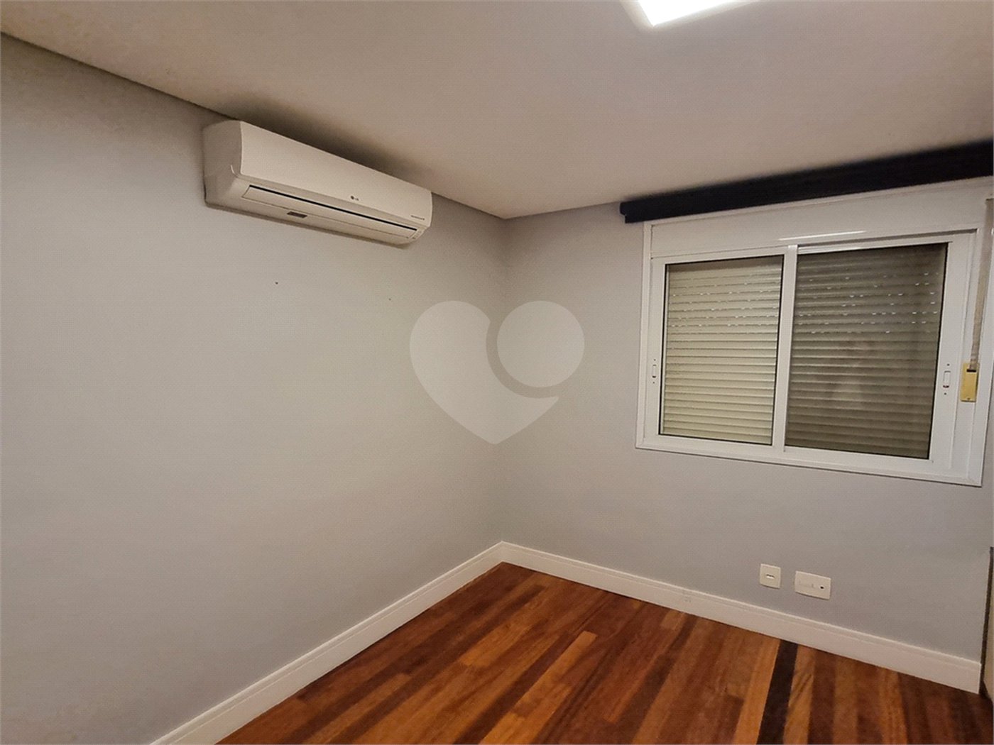 Apartamento à venda com 2 quartos, sendo 1 suíte, em Santa Teresinha, São Paulo, SP