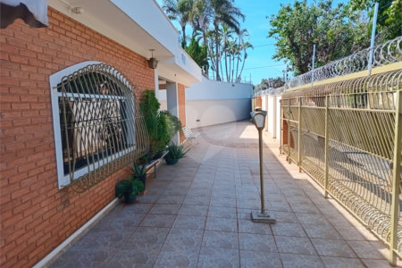 Casa à venda com 3 quartos, sendo 1 suíte, em Vila José Bonifácio, Araraquara, SP