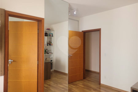 Casa à venda com 3 suítes no condomínio Village Saint Charbel, Araçoiaba da Serra - SP