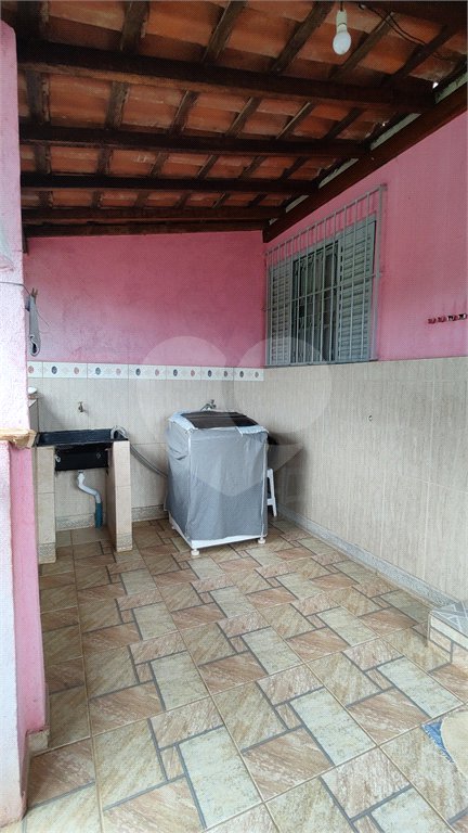 Casa à venda com 3 quartos, sendo 1 suíte, em Vila Santa Helena, Atibaia, SP