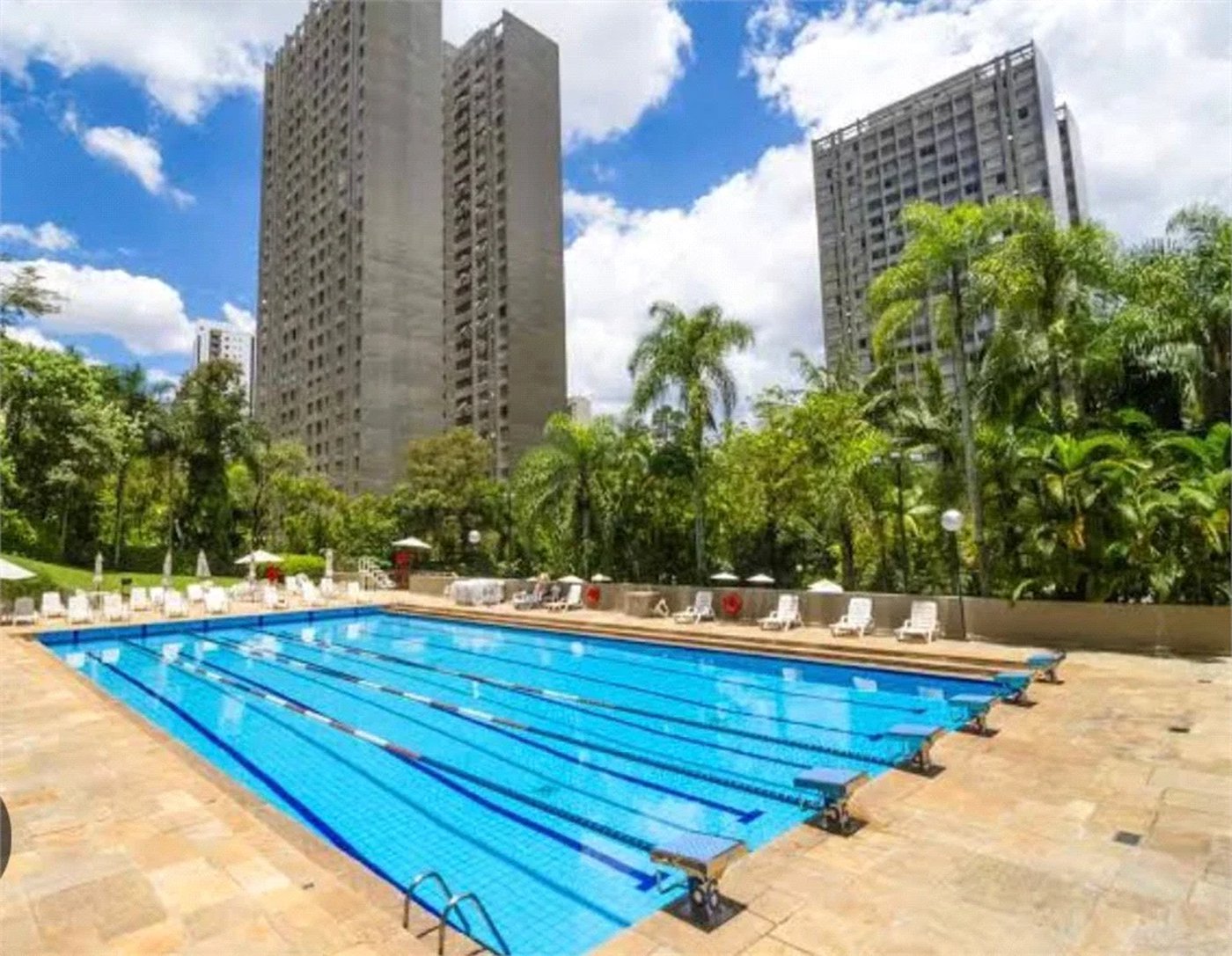 Apartamento à venda com 3 suítes em Vila Suzana, São Paulo, SP