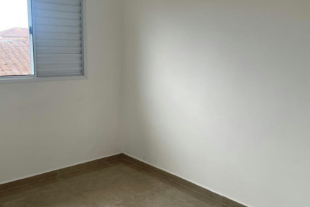 Sobrado à venda com 2 quartos, sendo 1 suíte, em Jardim Princesa, Praia Grande - SP