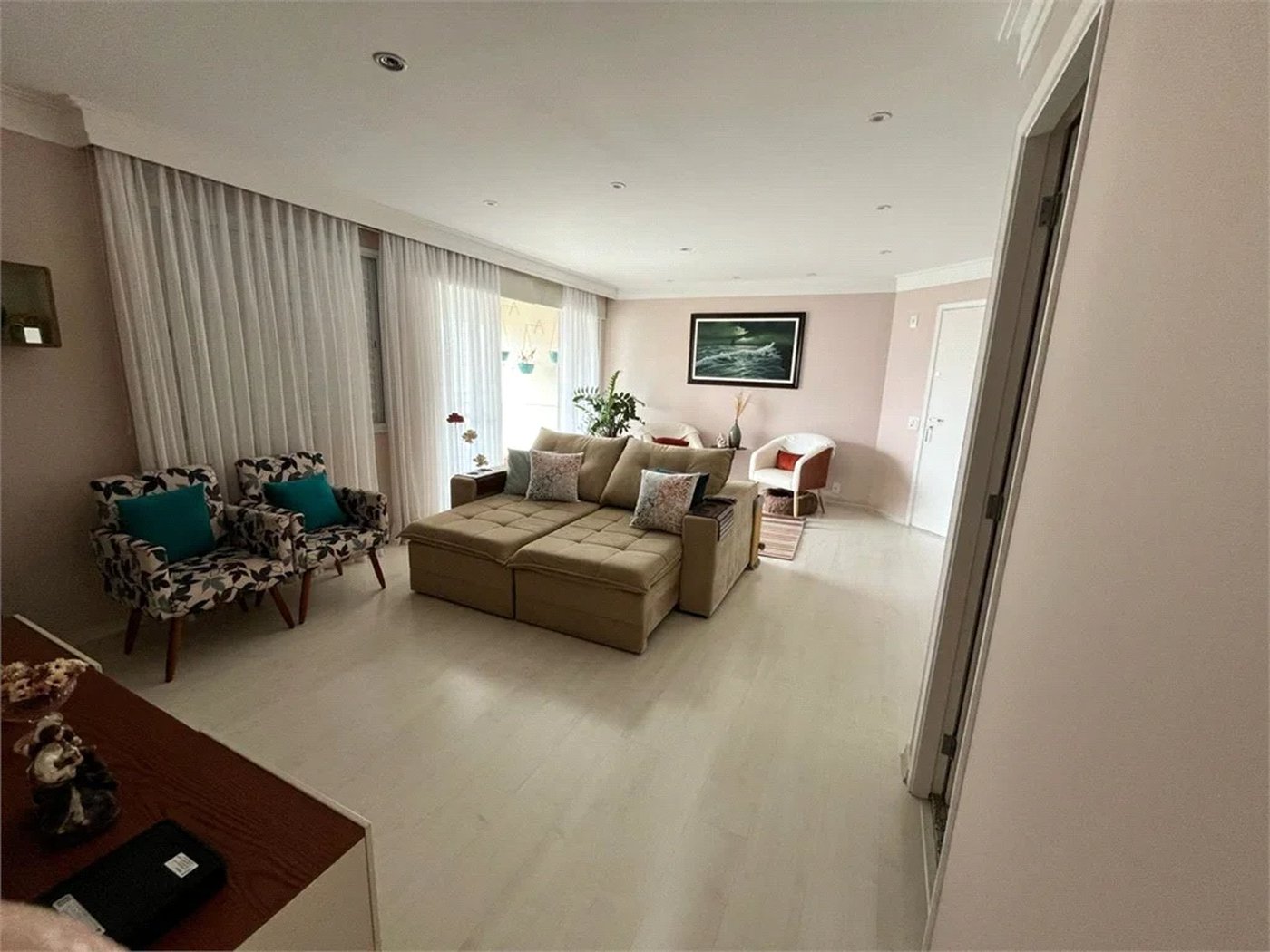Apartamento à venda com 4 quartos, sendo 3 suítes,  em Lar São Paulo, São Paulo, SP