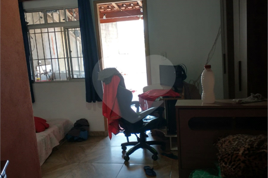 Casa à venda com 3 quartos, sendo 1 suíte,  em Tremembé, São Paulo, SP