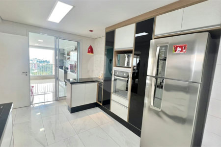 Apartamento à venda com 3 suítes em Jardim Monte Kemel, São Paulo, SP
