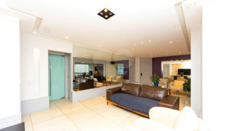 Apartamento à venda com 2 quartos, sendo 1 suíte,  em Chácara Santo Antônio (zona Sul), São Paulo, SP