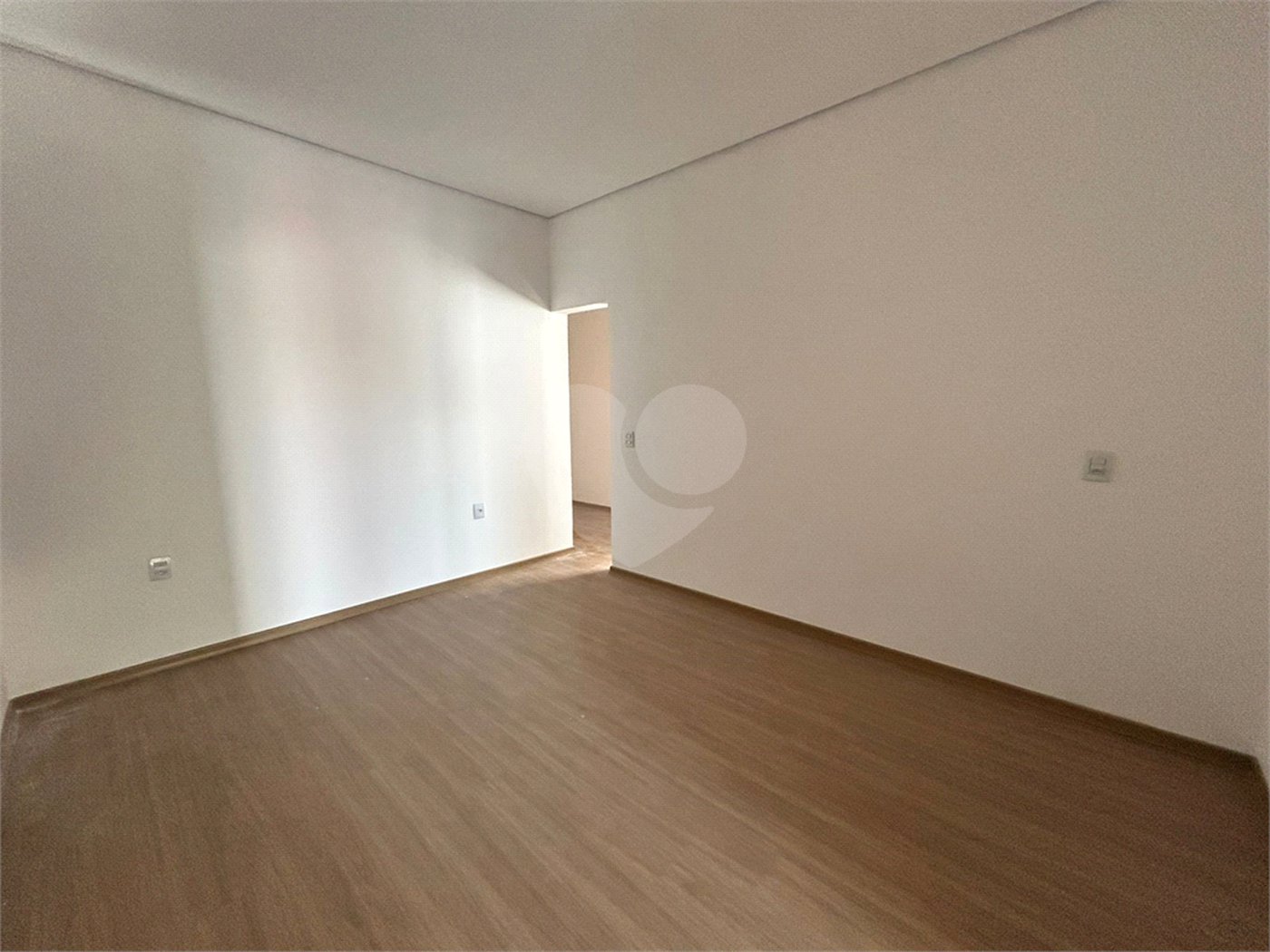 Casa à venda com 3 quartos, sendo 1 suíte, no condomínio Ibiti Reserva, Sorocaba - SP