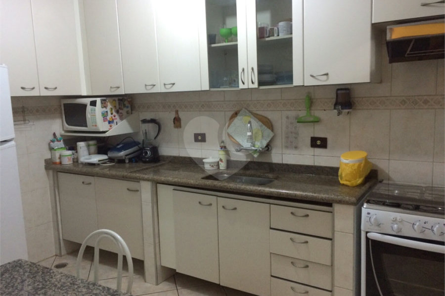 Sobrado à venda com 3 quartos, sendo 1 suíte, em Serra da Cantareira, Mairiporã, SP