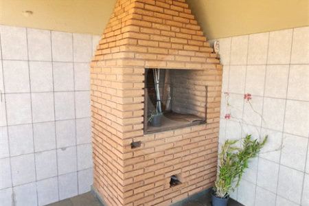 Casa à venda com 3 quartos, sendo 2 suítes, em Jardim Europa (vila Xavier), Araraquara, SP