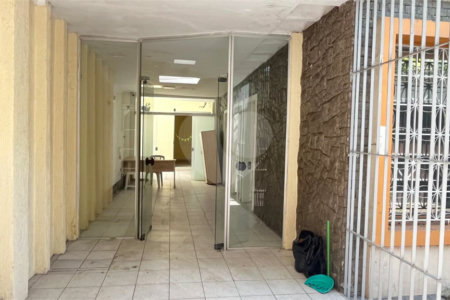 Casa à venda com 3 quartos, sendo 1 suíte, em Brooklin, São Paulo, SP