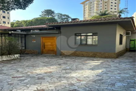 Vende se Uma Casa / Terreno Maravilhosa e Aconchegante!!!