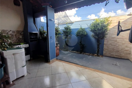 Casa À venda no Moradas II 3 dormitórios