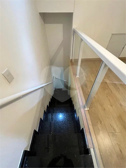 SOBRADO PARA VENDA EM CONDOMINIO FECHADO NA CASA VERDE.
