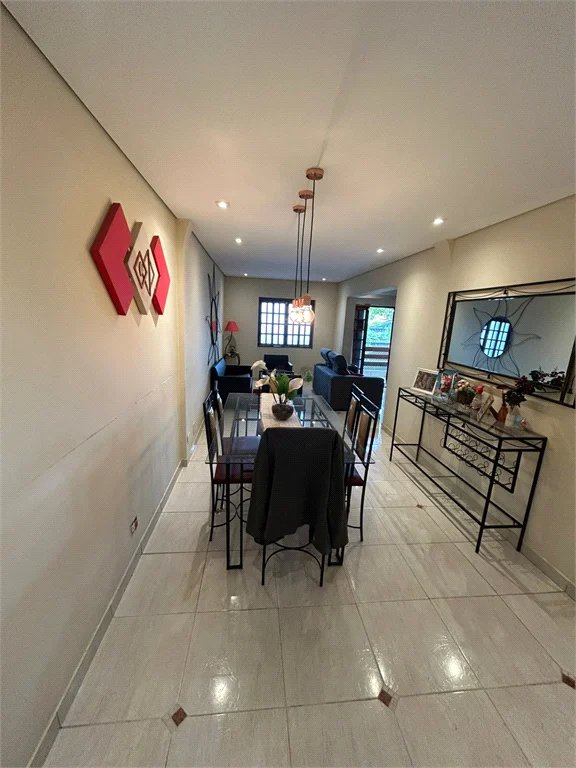 Casa à venda com 3 quartos em Conjunto Residencial Butantã, São Paulo, SP