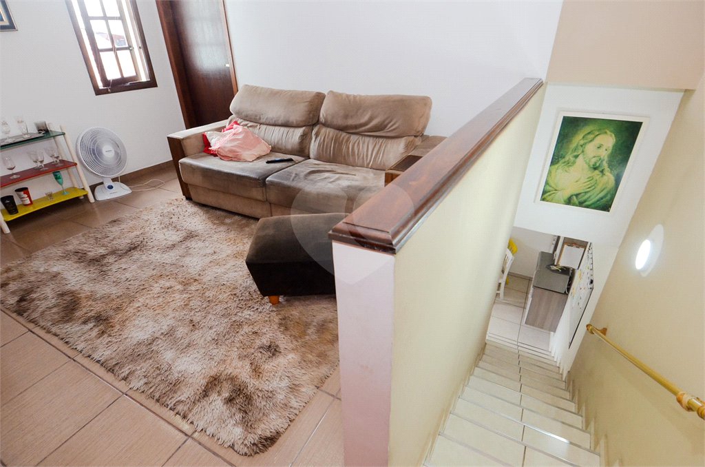 Casa à venda com 4 quartos, sendo 1 suíte, em Jardim Nova Taboão, Guarulhos, SP