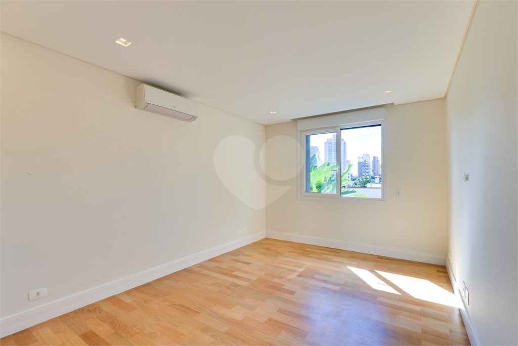 Casa à venda com 4 suítes no condomínio Jamestown, São Paulo - SP