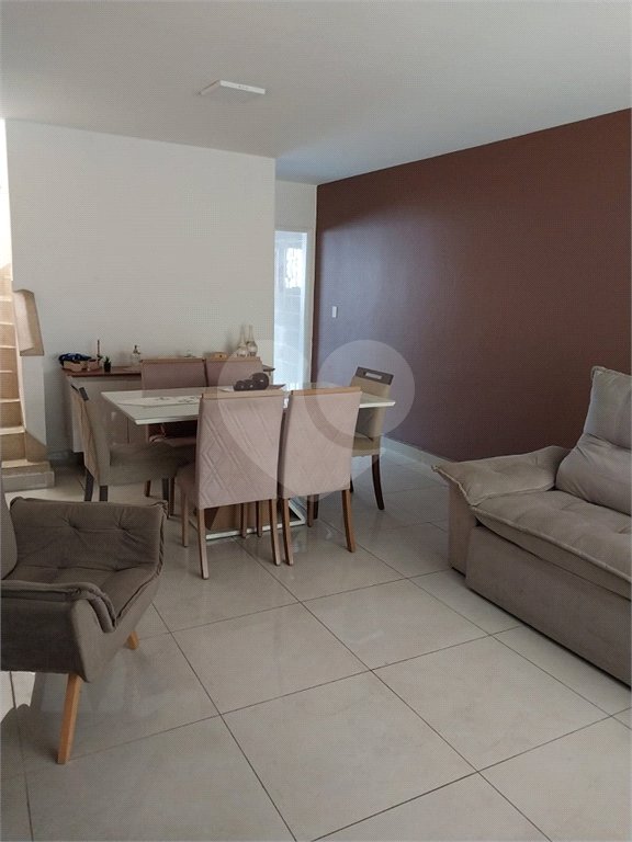 Sobrado à venda com 2 quartos em Tremembé, São Paulo, SP