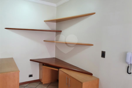 Sobrado à venda com 3 quartos, sendo 1 suíte, em Brooklin, São Paulo, SP