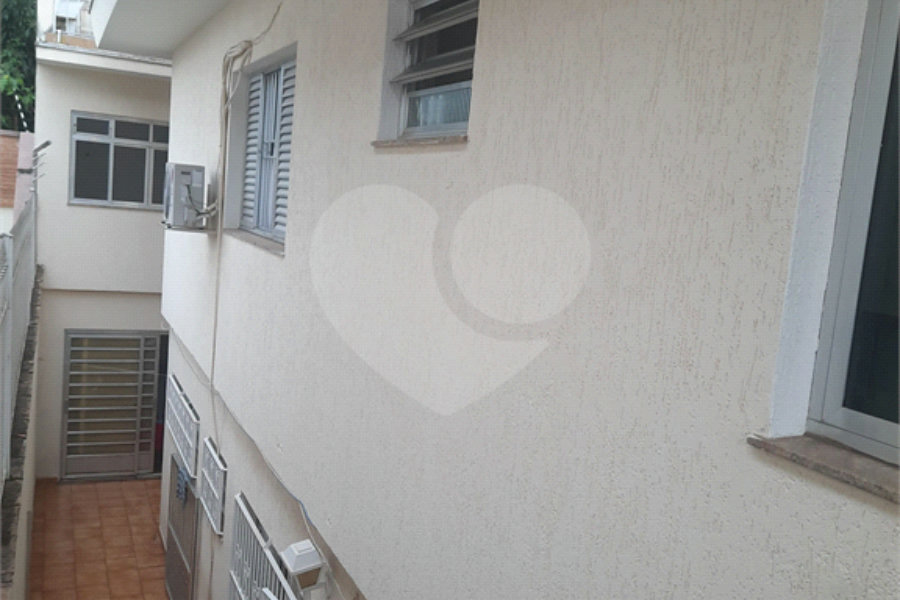 Sobrado à venda com 4 suítes em Tremembé, São Paulo, SP